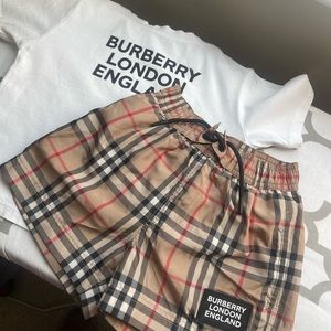 Burberry Boy outfit shirt size 2T shorts 3T